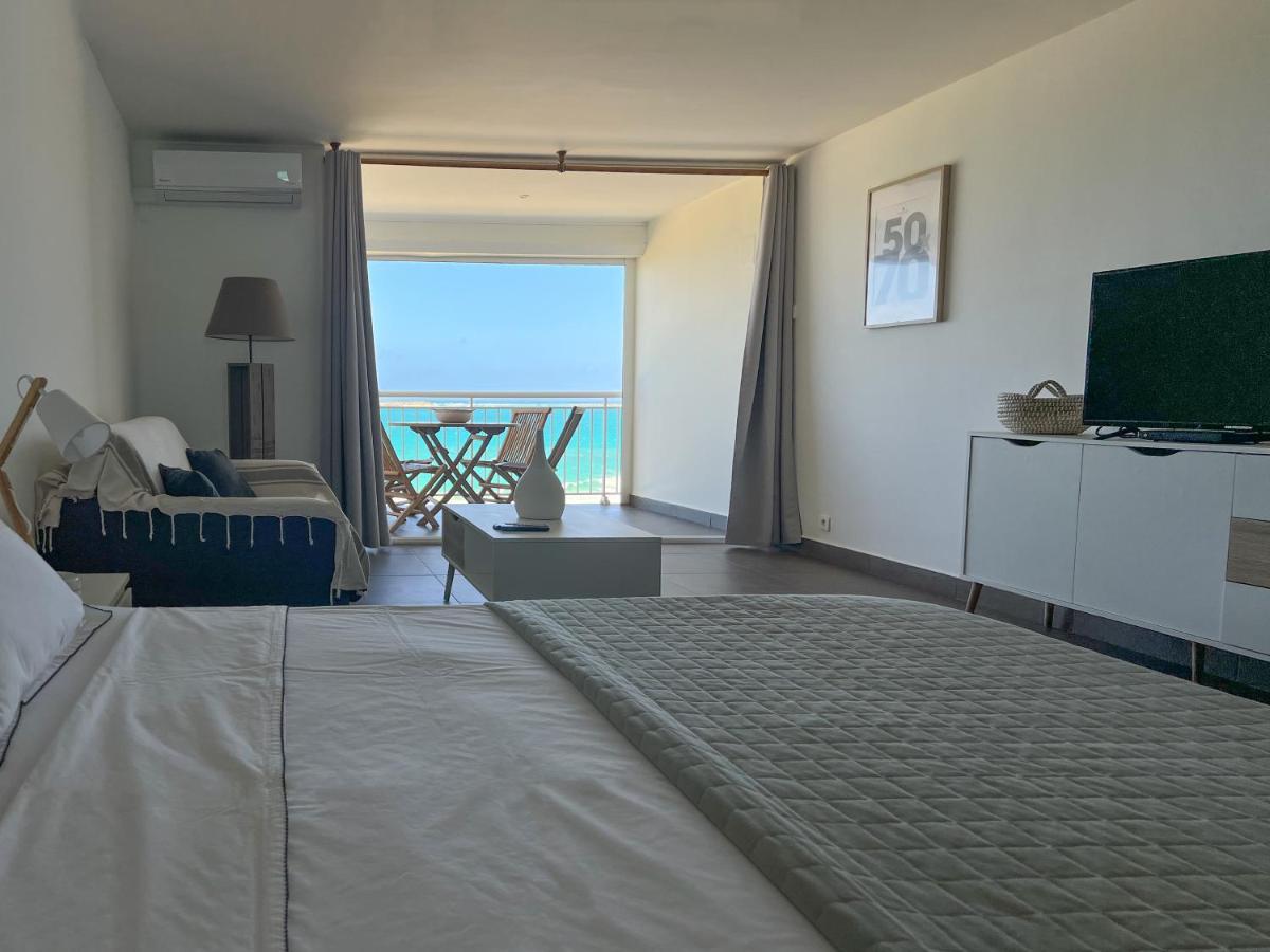 Front Line Unit 520 Ft2 - 48 M2, On Second Floor, Stunning Ocean View Apartment Cul de Sac Exterior photo
