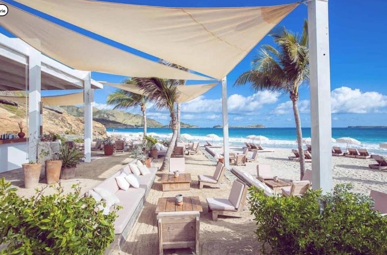 Front Line Unit 520 Ft2 - 48 M2, On Second Floor, Stunning Ocean View Apartment Cul de Sac Exterior photo
